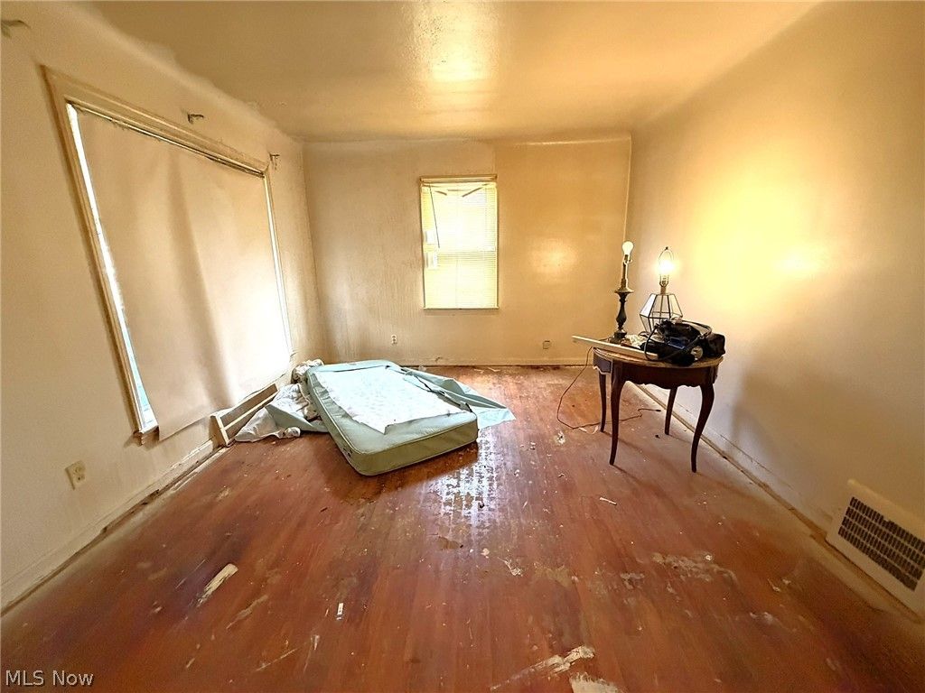 Photo of 4385 E 175th Street, Cleveland, OH 44128 (MLS # 5195155)