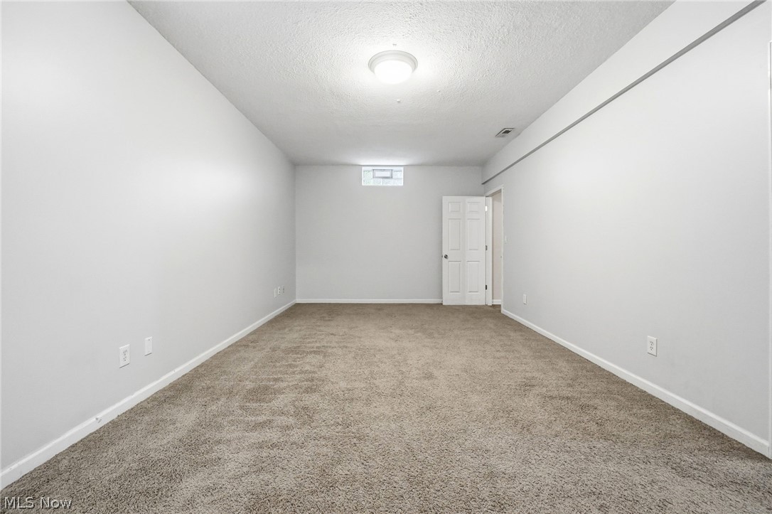 Red Tail - Residential
