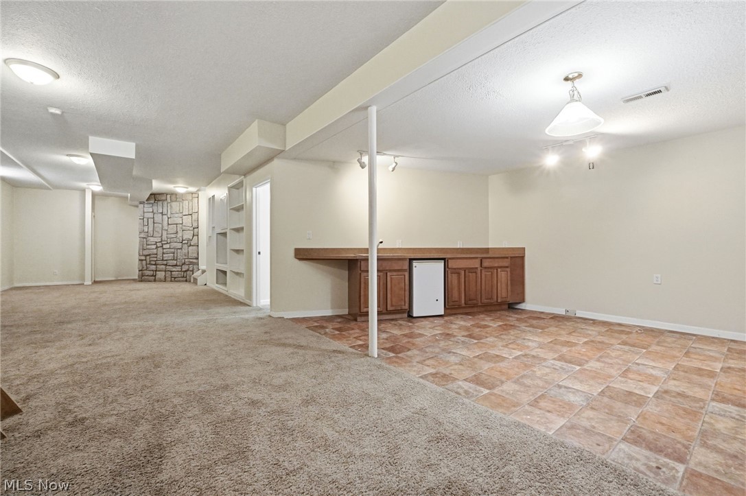 Red Tail - Residential
