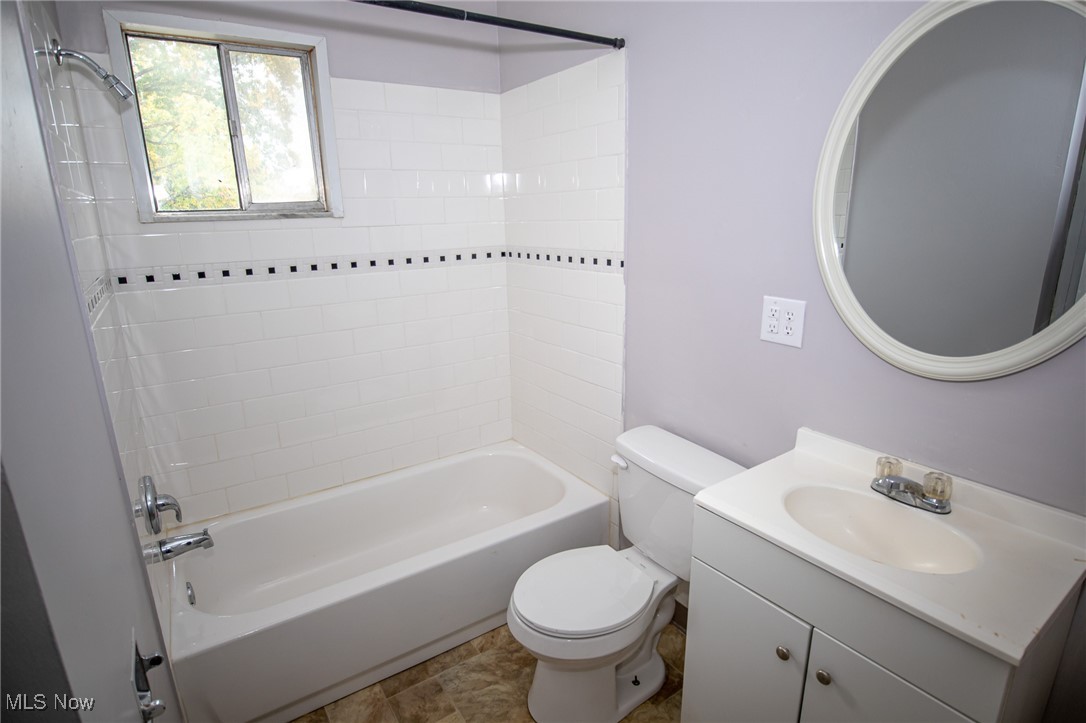 Park Heights Estate #9 - Commercial Sale