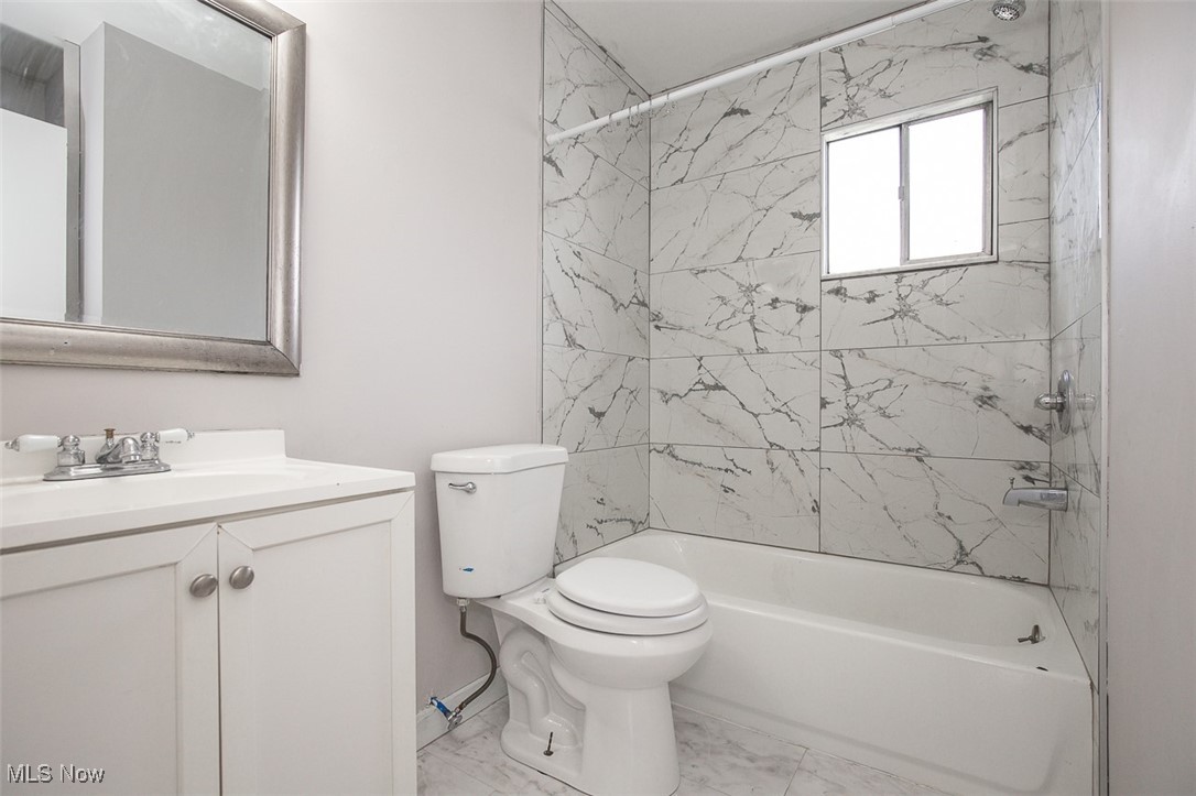 Park Heights Estate #9 - Commercial Sale