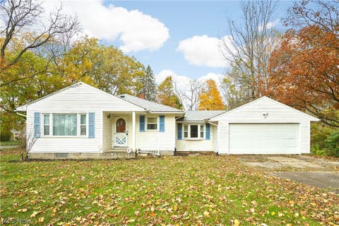 Homes For Sale - 2941 Sweitzer Road<br/> Summit County, Uniontown, OH 44685