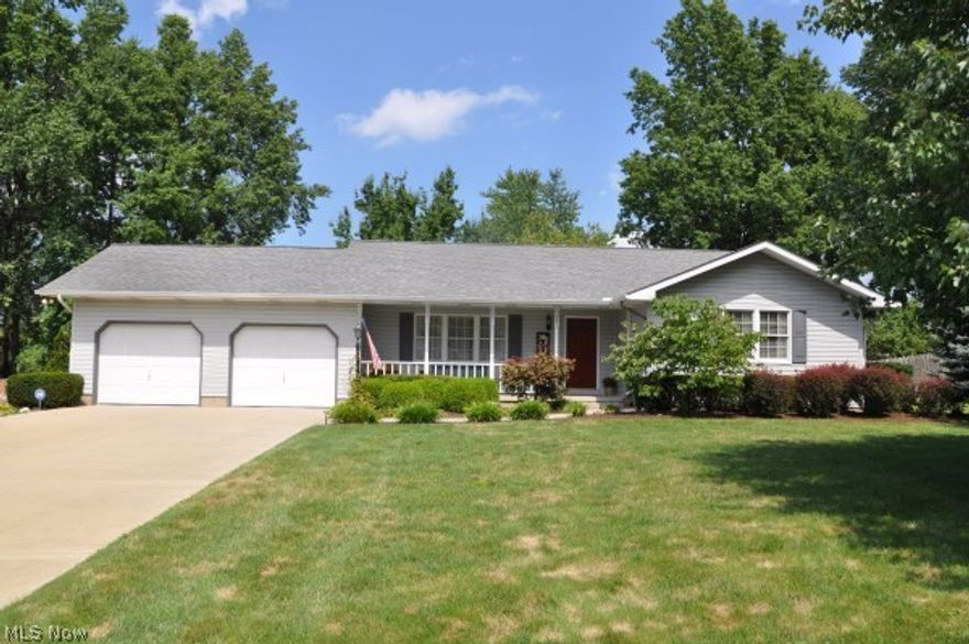 Immaculate 3-4 bedroom, 3 full bath ranch in Cortland! Fully equipped kitchen, living & formal dining rooms, large Florida room, 3 bedrooms w/double closets, hall walk-in closet is ideal for 1st floor laundry, basement w/rec room, 4th bedroom or office, large laundry & great storage space. Park-like back yard & newer mechanical systems.