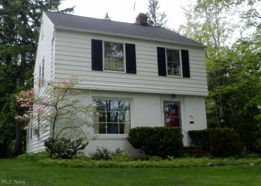 Welcome to your new home! Don't miss your opportunity to see this lovingly maintained, spacious colonial on a cul-de-sac.  Gorgeous hardwood floors throughout.  This home offers you a dining room, a family room & first floor lav.  Large living room features a decorative fireplace and custom built, built-in floor to ceiling bookcases.  Eating area in kitchen features sliders to a large wrap-around deck.  Numerous updates include new roof (2012), new gutters (2014) and new waterproofing with a fully transferable warranty (2013).  Just a few steps from Bexley Park and its amenities including swimming pool, tennis courts, ball fields, pavilion, fabulous playground equipment and the newest addition-community gardens. The only thing that you have to do here is move in.