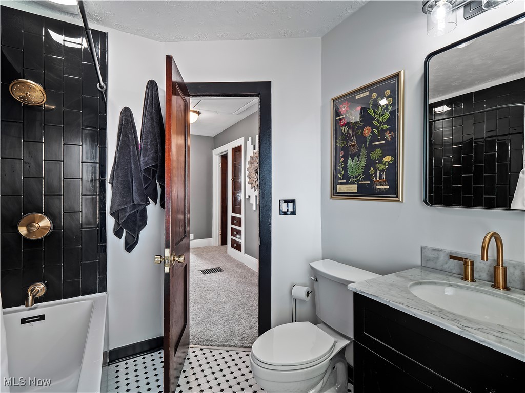 2094 Chesterland Avenue, Lakewood, Ohio image 15