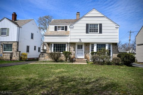 2284 Traymore Road University Heights OH 44118