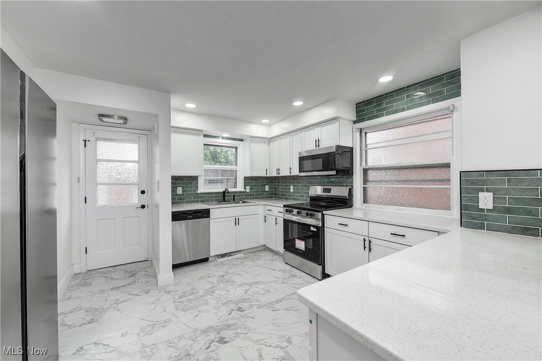 2330 Traymore Road