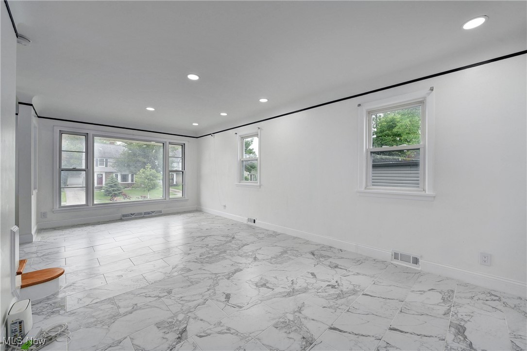2330 Traymore Road