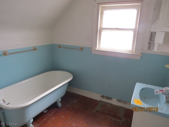 W J Gordon Realty Companys - Residential