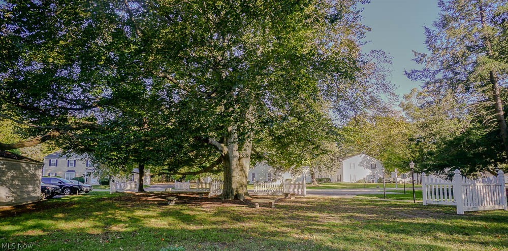 Village Green Condos 02 - Residential