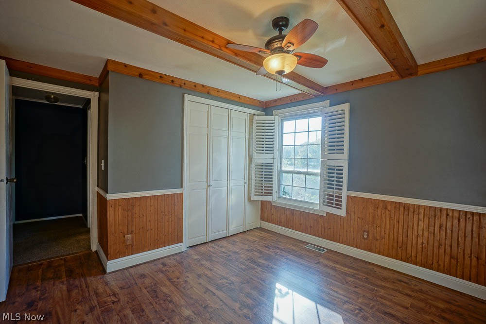 Village Green Condos 02 - Residential