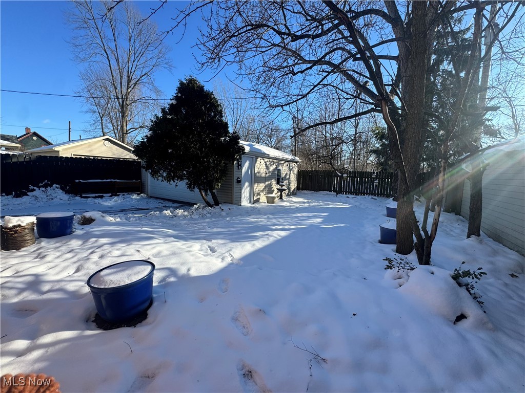 East Lawn - Residential