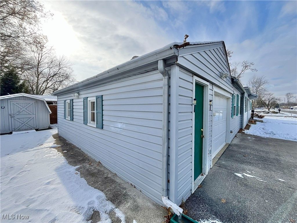 Photo of 579 Poplar Street, Elyria, OH 44035 (MLS # 5175925)