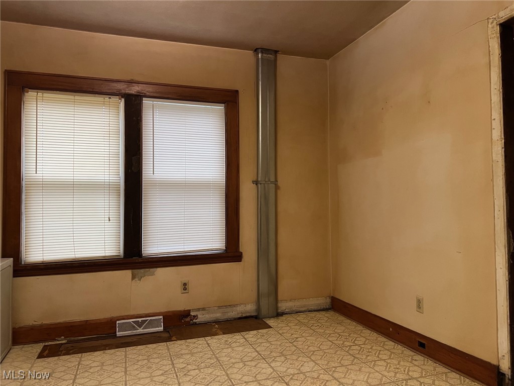 Garfield Blvd - Residential