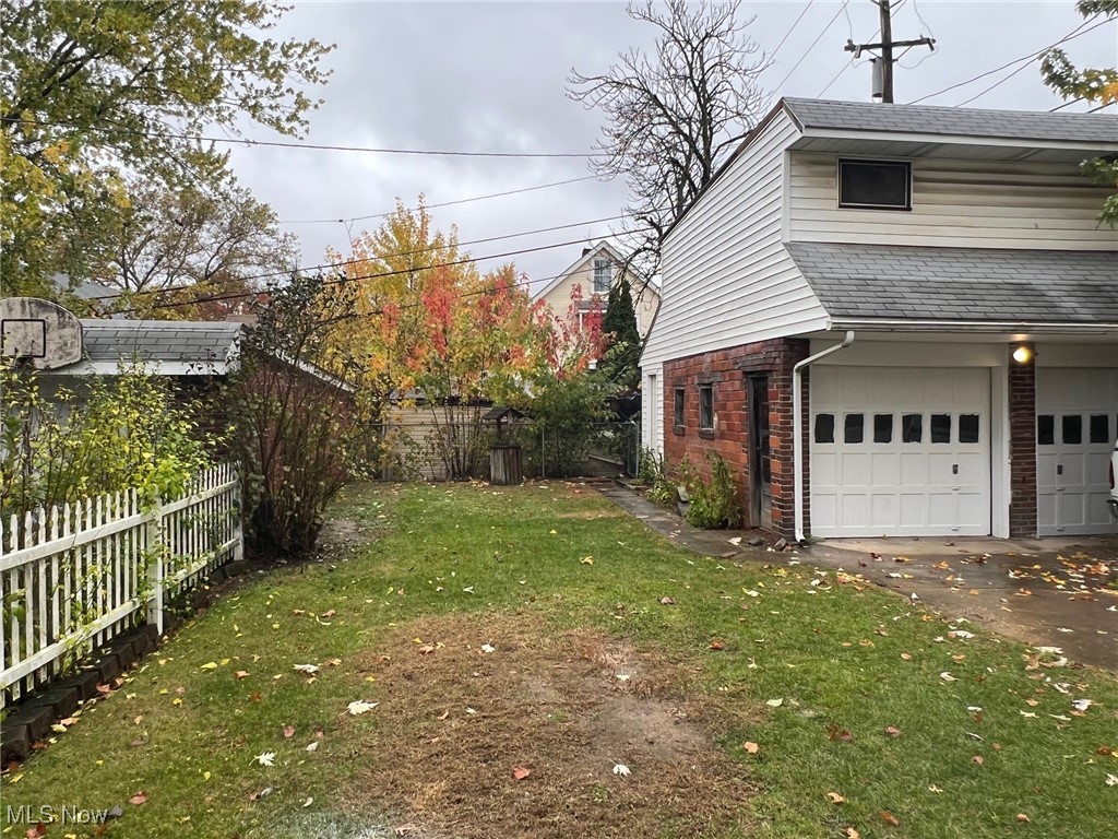 Garfield Blvd - Residential