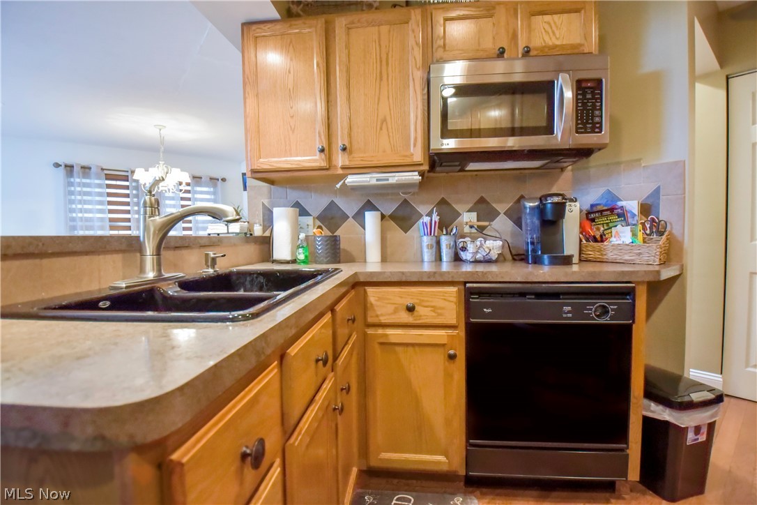 Arrowhead Bay Condo - Residential