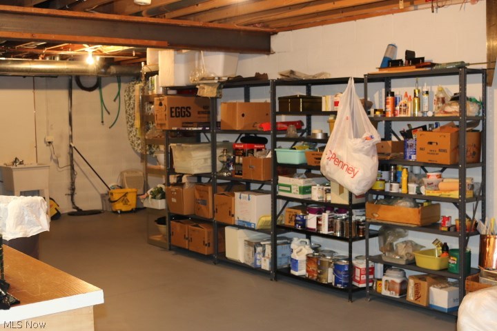 Greenwood/Hampton Ct. - Residential