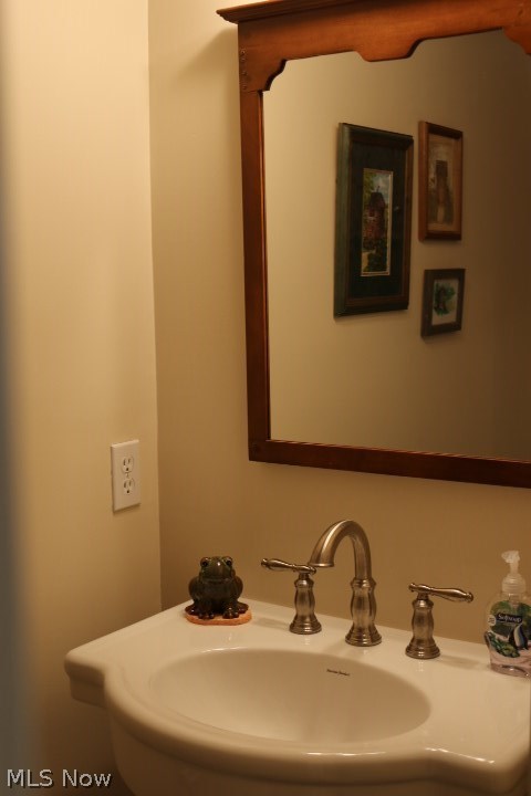 Greenwood/Hampton Ct. - Residential