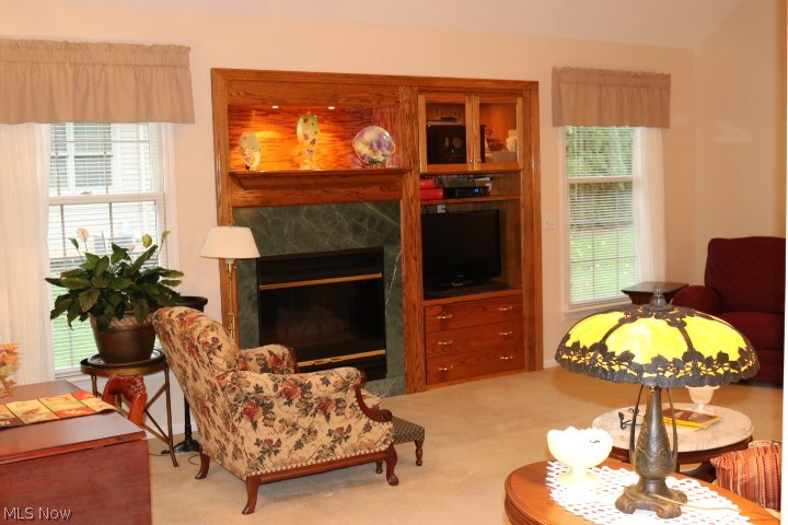 Greenwood/Hampton Ct. - Residential