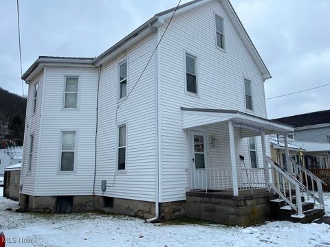 Multifamily For Sale - 918 Second Avenue<br/> New Cumberland, WV 26047