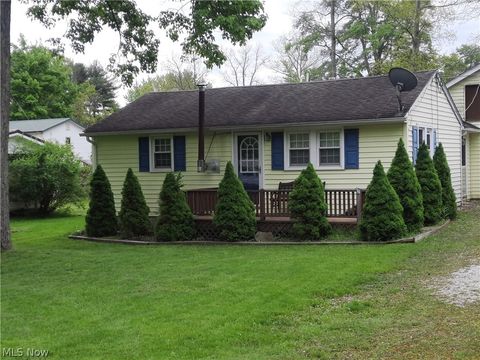 Photo of 6646 4th Avenue, Andover, OH 44003 (MLS # 5210686)