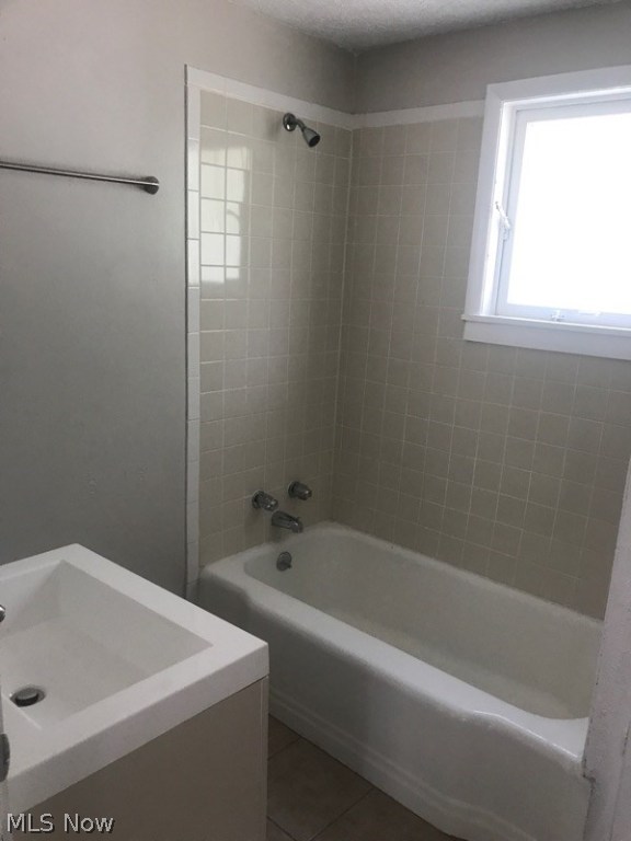 Euclid 16 - Residential Lease