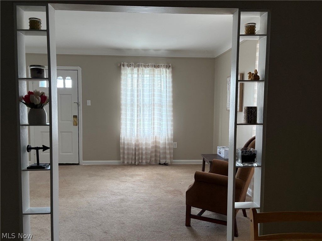 Photo of 363 E Park Avenue, Barberton, OH 44203 (MLS # 5209610)