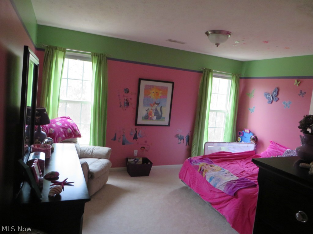 Saddle Crk 03 - Residential