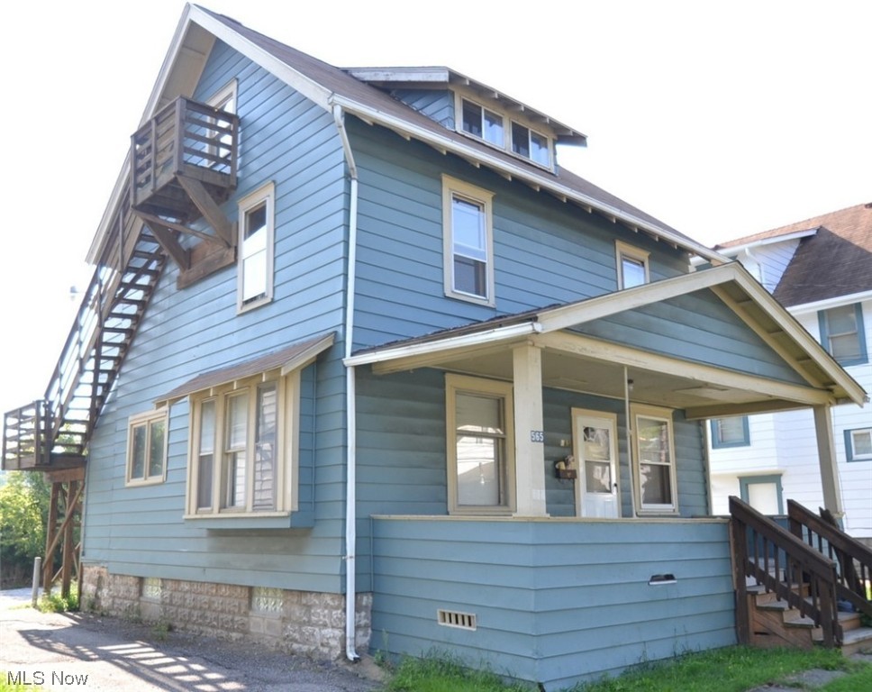 This 4 bedroom, 2 bath cash flow machine is located on one of the hottest streets near The University of Akron. The kitchen, both bathrooms, and all mechanical systems have been redone. There is tons of parking, a great front porch, and large bedrooms that always make it an easy rent.
The kitchen and both bathrooms have been completely remodeled and glass block windows have been installed in the basement.
The property is currently leased at $1,560/mo, $18,720 annually! Leased through August 2024 for $1560.
No deferred maintenance, in prime shape, & turnkey condition!