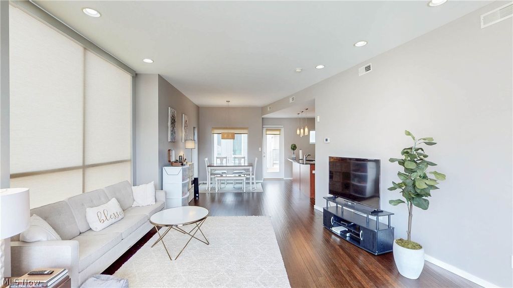 Photo of 1671 E 118 Street, Cleveland, OH 44106 (MLS # 5207917)