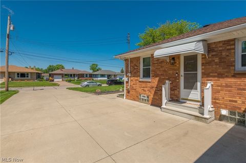 Tiny photo for 3209 Tressa Avenue, Lorain, OH 44052 (MLS # 5210348)