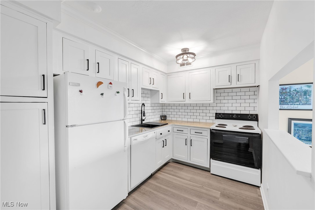 11811 Lake Avenue 703