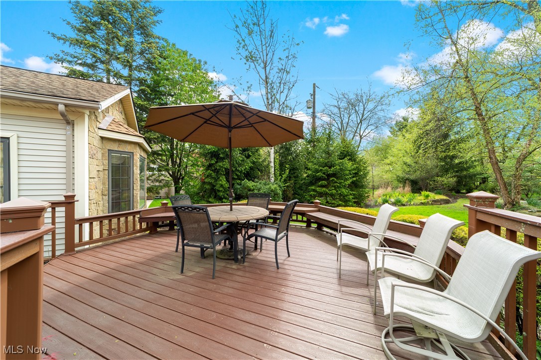 26016 Fairmount Boulevard, Beachwood, Ohio image 34