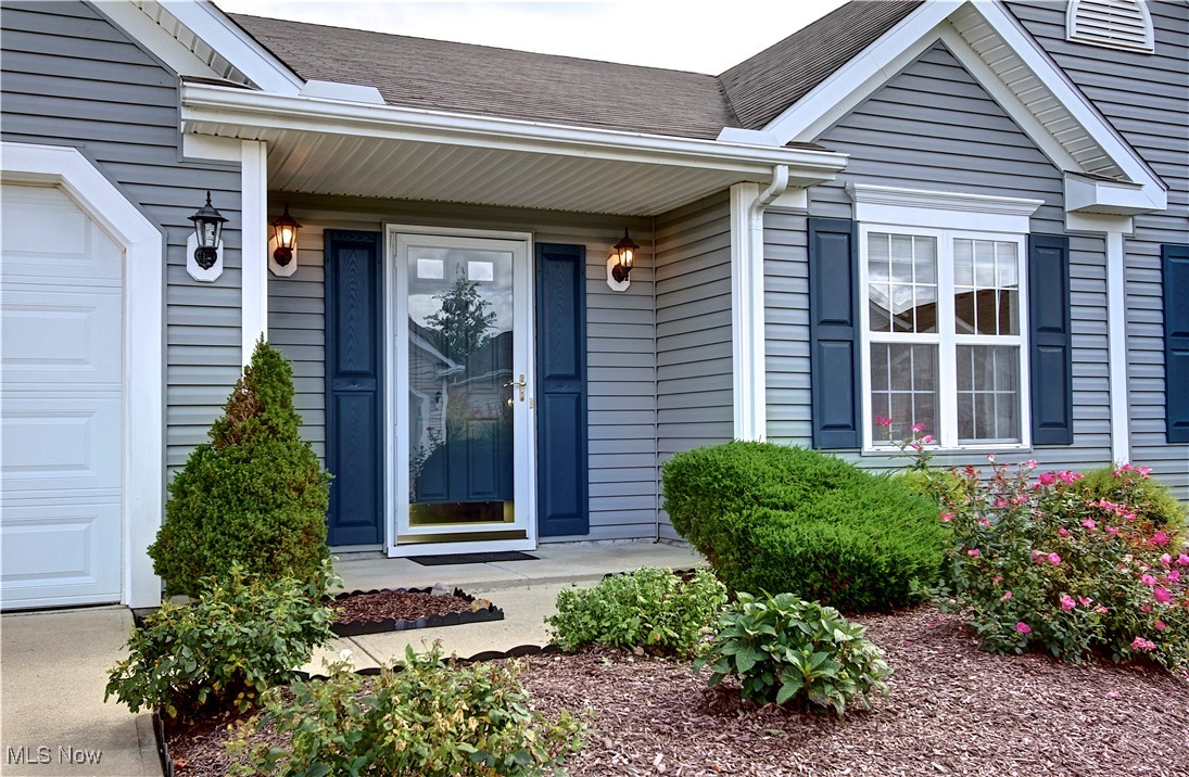 Commons/Fieldstone Lakes Town Hm - Residential