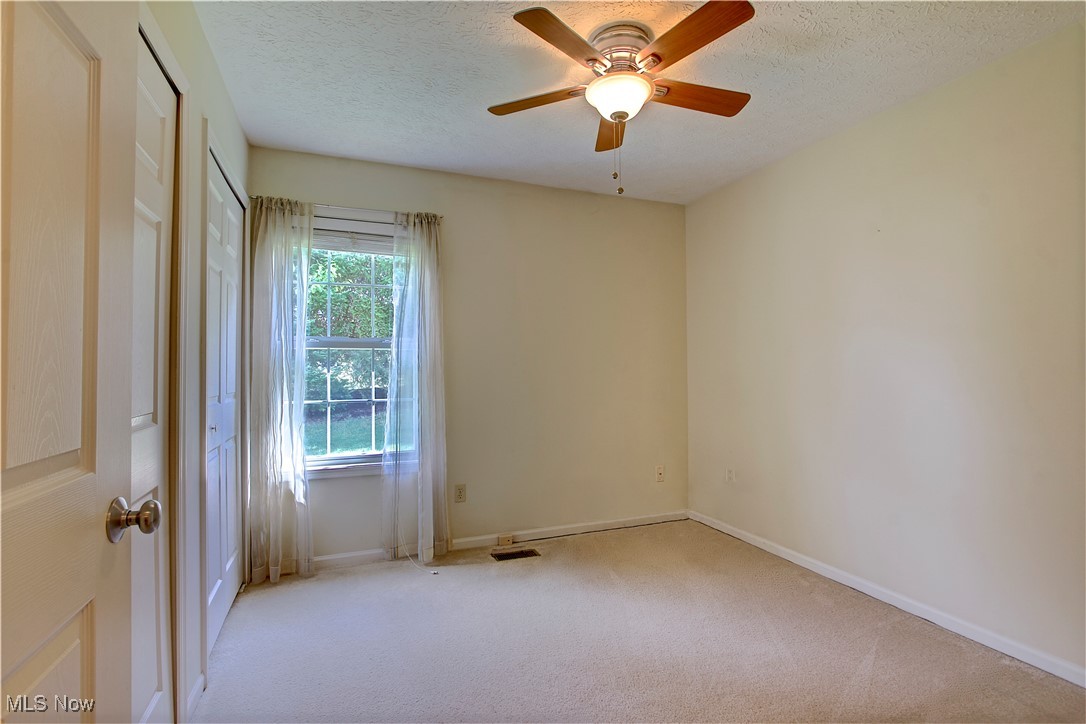 Commons/Fieldstone Lakes Town Hm - Residential