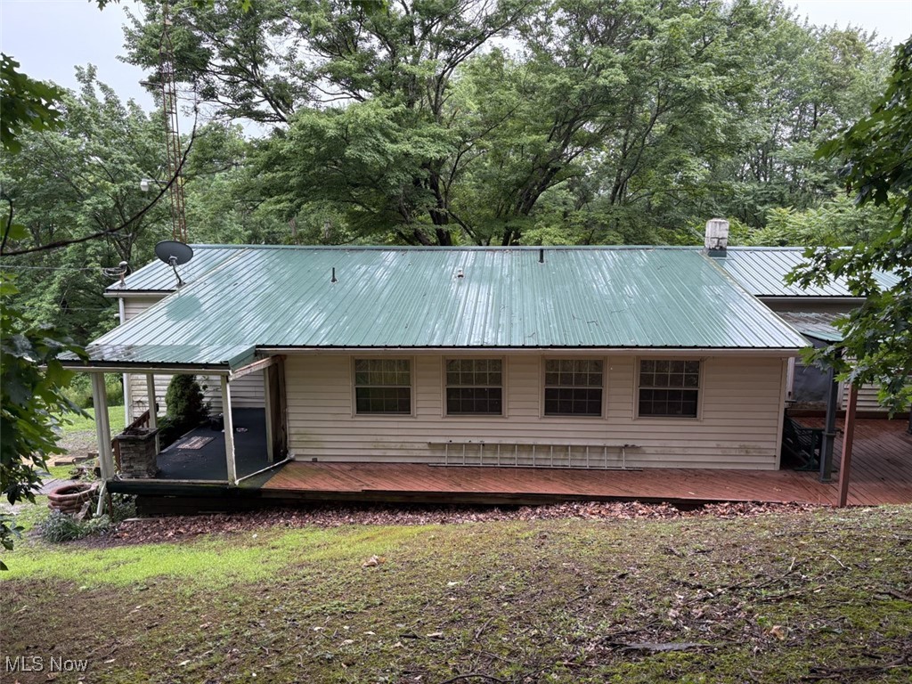 Three-Bedroom, Two-Bath Home, 30 X 40 Garage, On Approx. 3.8 Acres. Columbiana Co., Beaver Local Schools, Madison Twp.
Live Onsite with Online Bidding Available on Real Estate.
ABSOLUTE AUCTION, all sells to the highest bidder on location.
ONLINE AND LIVE ON-SITE BIDDING WILL BEGIN TUESDAY, JULY 29, 2025, 4:30 PM, REAL ESTATE SELLS AT 5:30 PM. 1700+ sq. ft. home. Main level with modern eat-in kitchen, living room, dining room, large family room in back, shower bath with laundry, and three bedrooms. One large bedroom with access to the back patio. Full basement, partially finished with a living room with a walkout door, a shower bath, storage, and a utility room. Modern FA oil heat and central AC. Also has a wood burner, hot tub, and above-ground pool in back, not opened this year. 30 X 40 concrete block garage with overhead doors, two small storage buildings, well, and septic. 3+ acres. The property will be open for viewing on auction day starting at 1:00 PM.