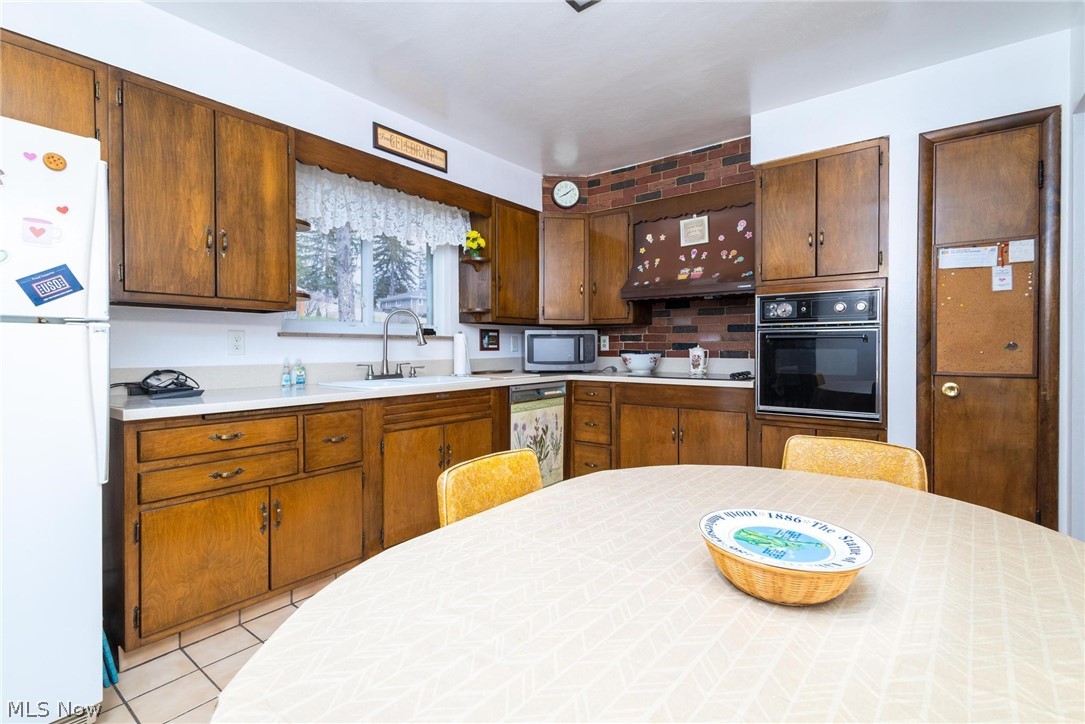 Country Club Ests Sub - Residential