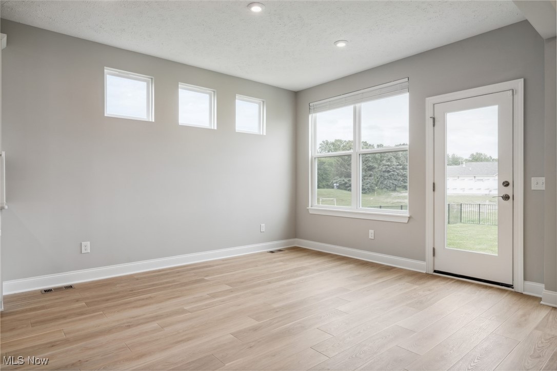 33018 Coastal Drive, Avon Lake, Ohio image 7