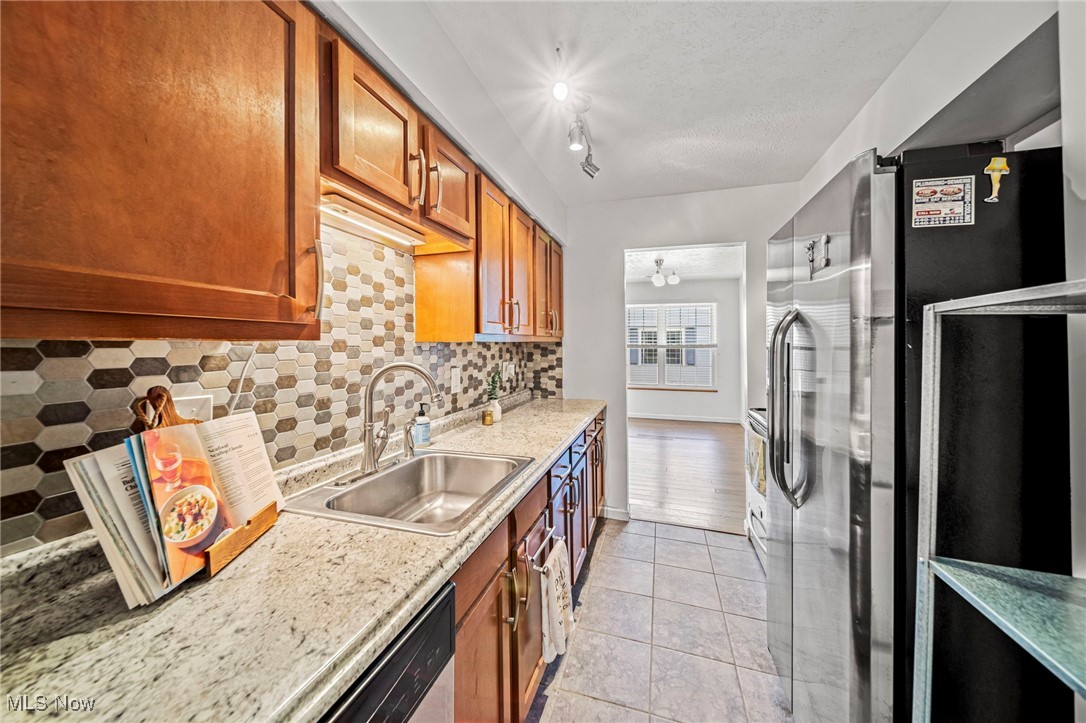 8107 Independence Drive #B, Mentor, Ohio image 18