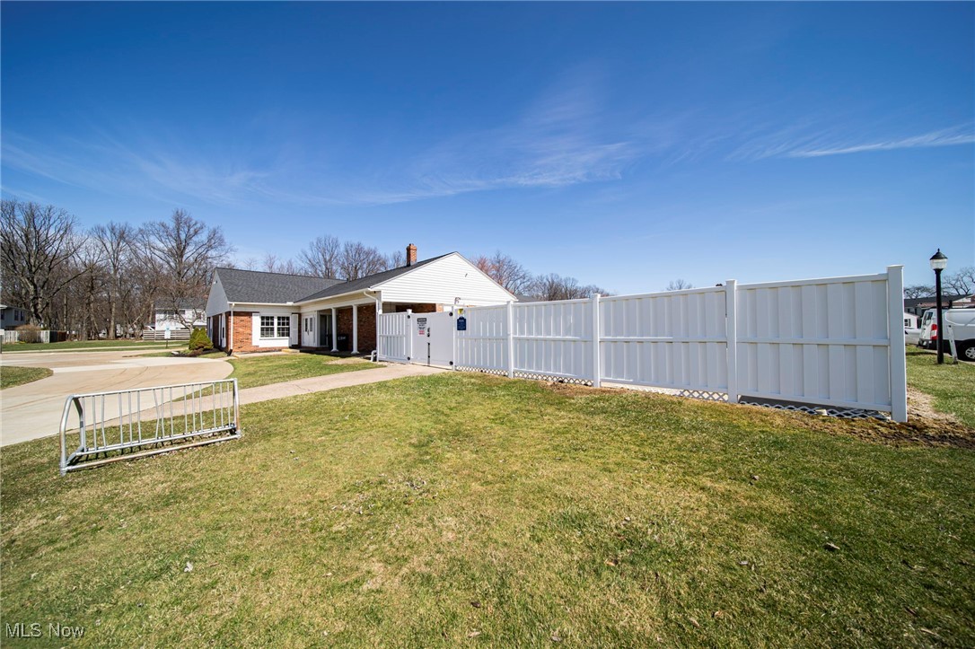 8107 Independence Drive #B, Mentor, Ohio image 37