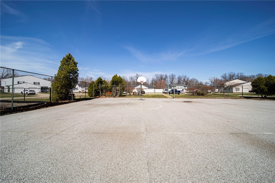 8107 Independence Drive #B, Mentor, Ohio image 42