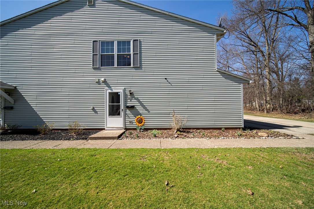 8107 Independence Drive #B, Mentor, Ohio image 6