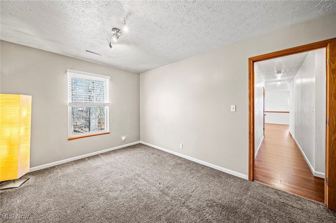 8107 Independence Drive #B, Mentor, Ohio image 24