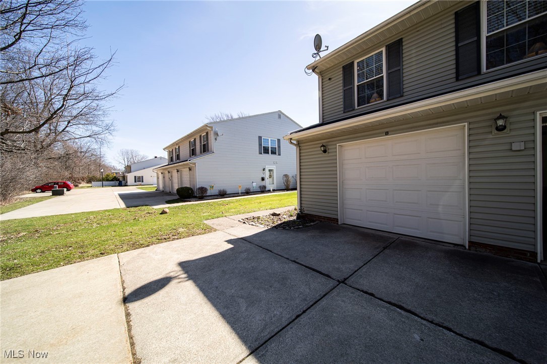 8107 Independence Drive #B, Mentor, Ohio image 3