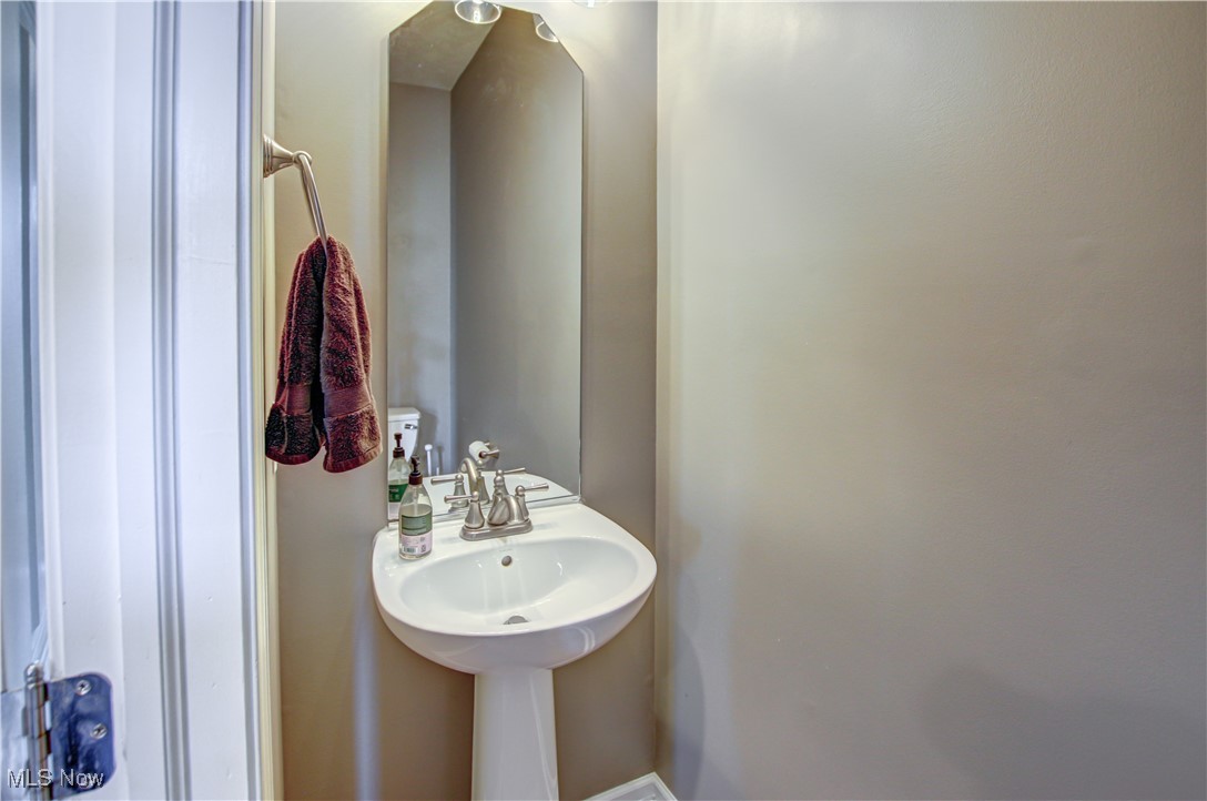 5171 Kenton Lane, Brunswick, Ohio image 13