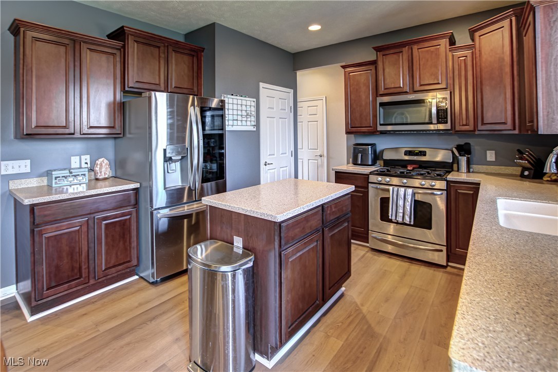 5171 Kenton Lane, Brunswick, Ohio image 4