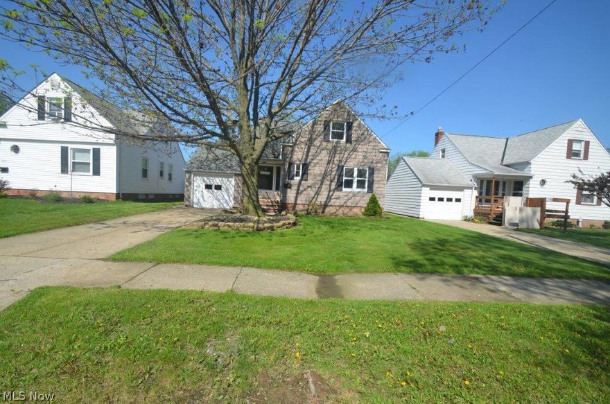 This house has it all Fenced in rear yard, attached garage Central air and full basement. Enjoy 2 full baths 1 one main level and 1 on second level. Hardwood, tile and carpet where needed. Come see this gem with its additional bonus room on rear with fireplace.The seller is offering up to a $500 home warranty credit towards the warranty of your choice. This property is eligible under the Freddie Mac First Look Initiative through 6/16/2014 to owner occupants.