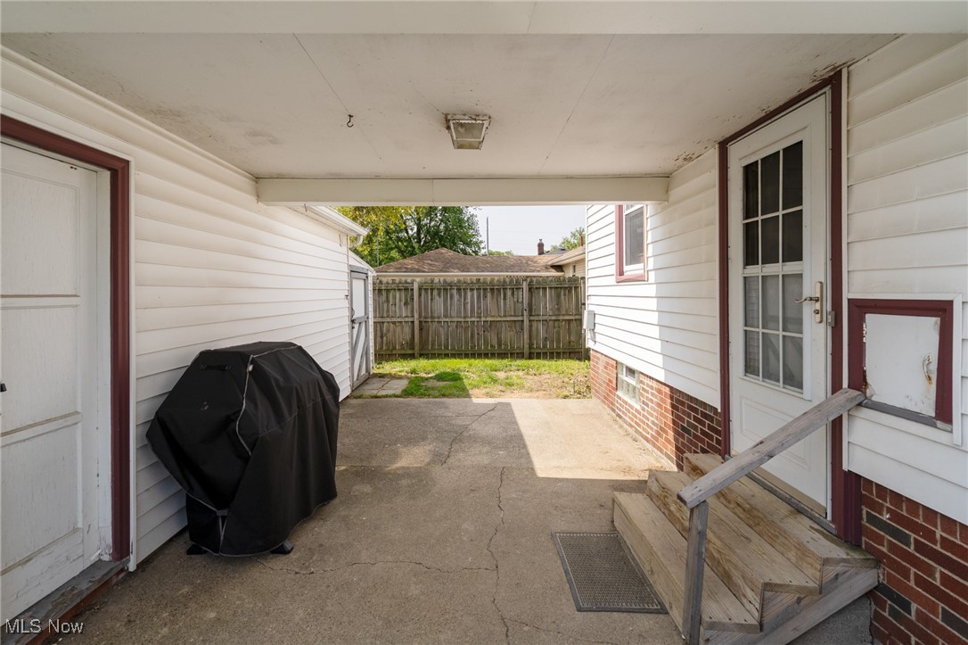 Lorain Stone - Residential