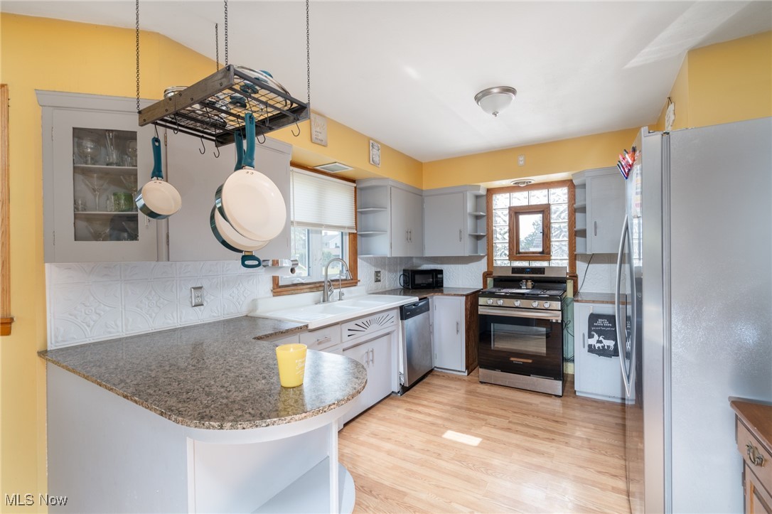 Lorain Stone - Residential