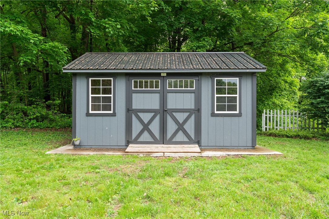 11439 Millersburg Road, Massillon, Ohio image 4